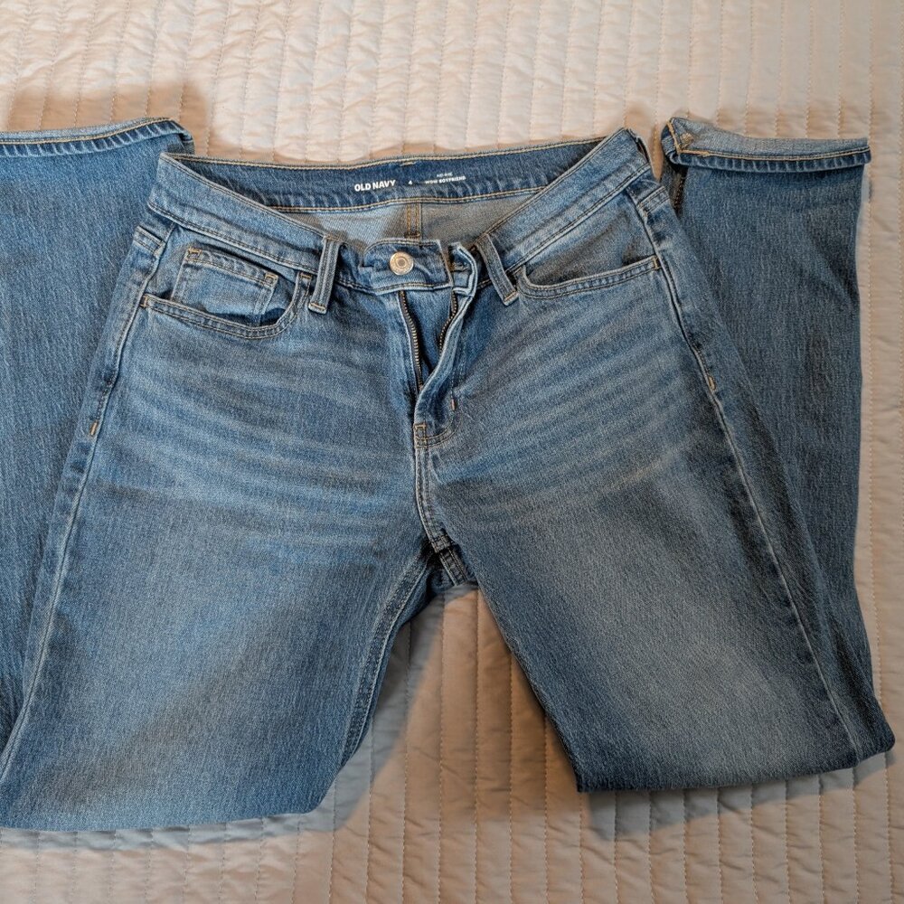 Old Navy Women's Mid-Rise Boyfriend Jean
